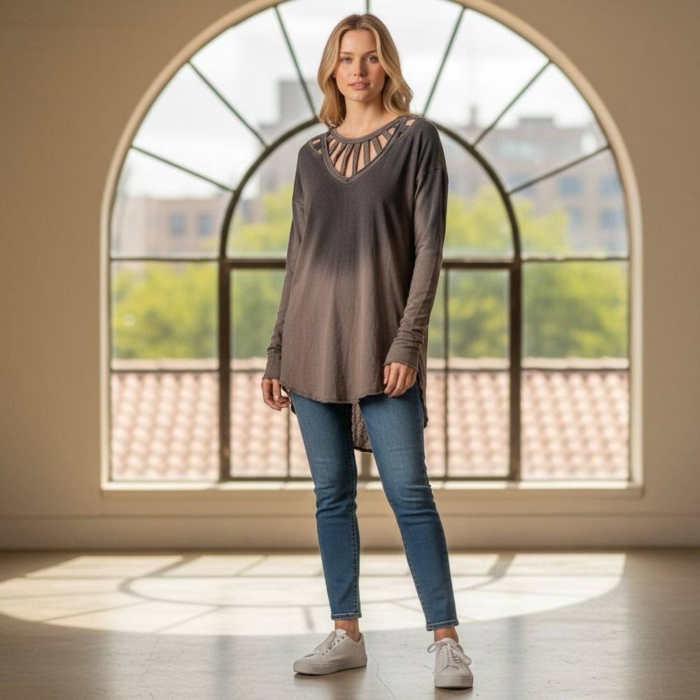We‎ The Free Distressed Long Sleeve Top Women's XS Cutout Back Ombre Washed Tee